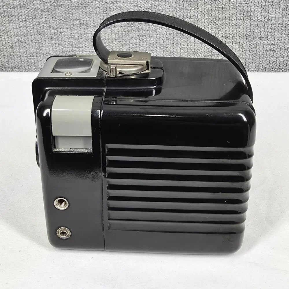 KODAK BROWNIE HAWKEYE CAMERA – FLASH MODEL – 50's VINTAGE BOX CAMERA, COLLECTORS